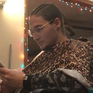 Meet your Posher, Charles